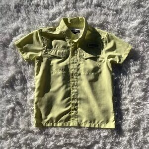 HABIT YELLOW BUTTON DOWN OUTDOOR VENT SHORT SLEEVE SHIRT. SIZE SMALL